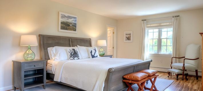 Heated Salt Pool - 10 Minutes to Newport, 5 to Beaches, Parking for 6 미들타운 호텔