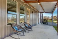 "The Little Ass Apartment Country Retreat Getaway! - 4-Star