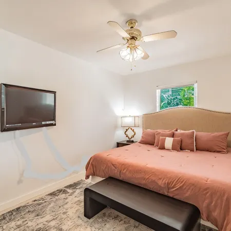 Waterfront 2/1 Apartment In Heart Of Palm Harbor/Ozona