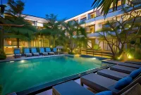 Eightfold Urban Resort - Infinity Pools