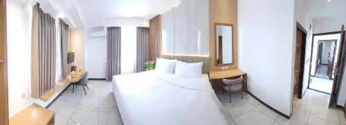 Cherry Hotel Manado - Mountain view