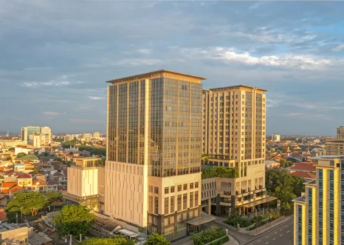 Hotel Tentrem Semarang - Pools