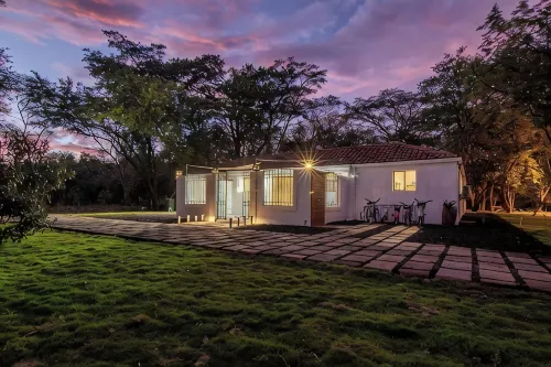 Surf Villa in Hacienda Iguana | Pool | Bikes - Виллы
