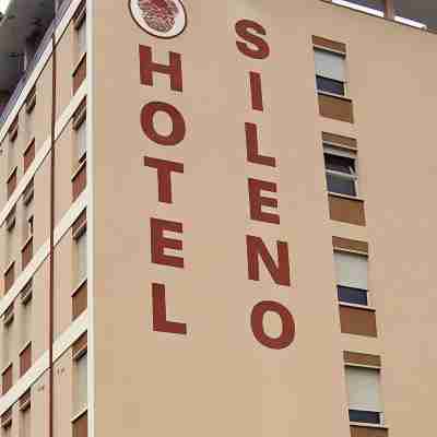 Hotel Sileno Hotel Exterior