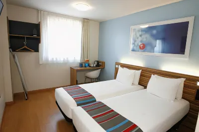 Hotel Travelodge Valencia Aeropuerto Hoteles en Manises