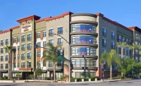 Residence Inn Los Angeles Burbank/Downtown Hotels in der Nähe von Sunglass Hut