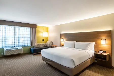 Holiday Inn Express & Suites Camarillo