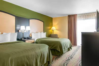 Quality Inn Conference Center Logansport فنادق في Eel Township