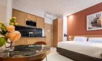 Corner-Set Cholet Centre Hotel a Cholet