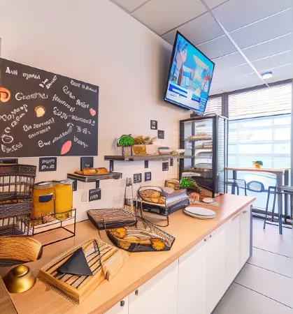 Break & Home Clermont-Ferrand les Carmes Dechaux Отели рядом с достопримечательностью «Собор Нотр-Дам дю Пор»