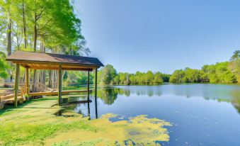 Dock & Lanai: Waterfront Home in Dunnellon