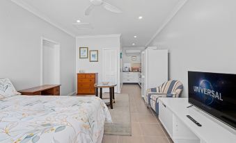 Cardwell Seascape Apartments