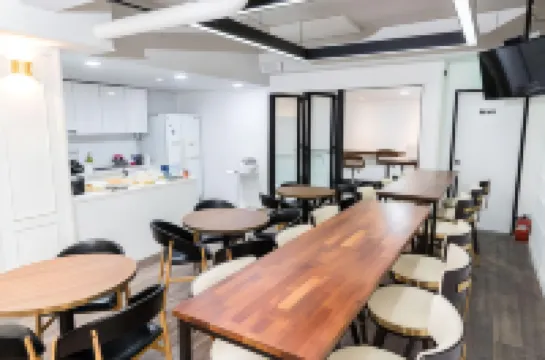 OYO Hostel Myeongdong 5