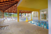 Hotel Ninho do Falcão - ที่มีสระว่ายน้ำ
