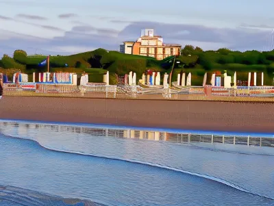 Hotel Beau Rivage Pineta فنادق في اراکلیا
