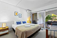 The Islander Hotels in Point Lookout