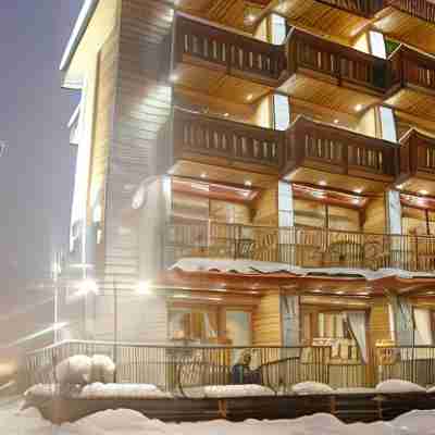 Le Monal Hotel Exterior