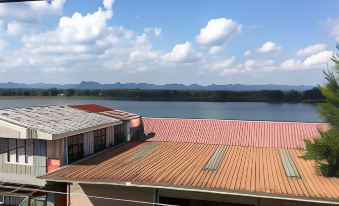 6. Baan Rim..