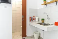 RedDoorz Plus @ EcoHome Citra Raya Tangerang Các khách sạn ở Panongan