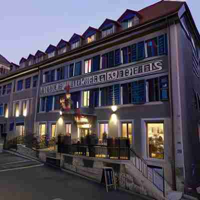 Hôtel La Fleur de Lis 3 étoiles Hotel Exterior