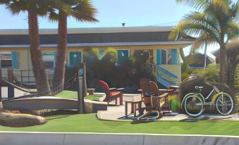 Beach Bungalow Inn and Suites