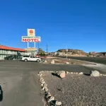 Ramblin Rose Motel - 2-Star