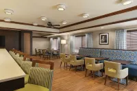 Hampton Inn Franklin/Milford Hotels in Milford