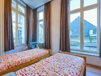 Jacques Brel Hostel Các khách sạn gần Trung tâm triển lãm sinh học Le Botanique
