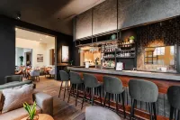 Terhills Hotel فنادق في Maaseik