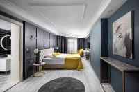 B Loft Hotel