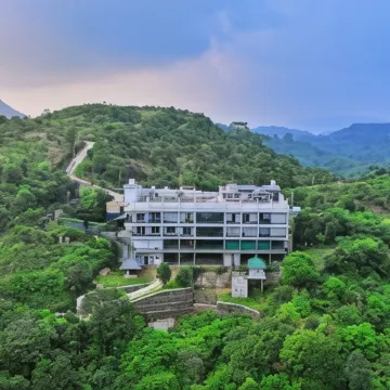 Vaga Nakshathra Suites