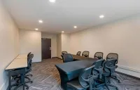 Extended Stay America Premier Suites - Fort Lauderdale - Cypress Creek - Park North فنادق في Coconut Creek