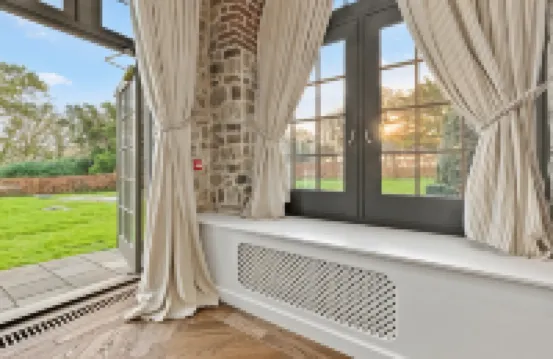 斯勒貝赫公園餐廳客房飯店