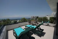 Pure Blanche Hotel