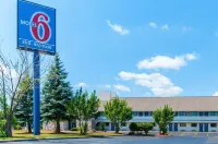 Motel 6 Southgate, MI - Detroit