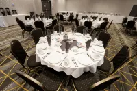 Holiday Inn & Suites Kalamazoo West Hotels in Plainwell