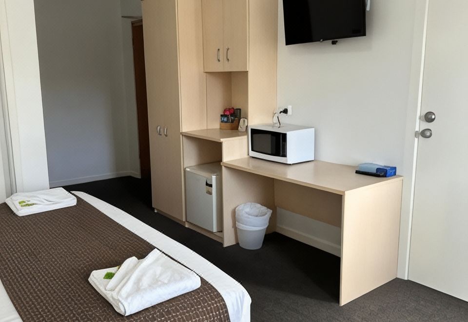 애들레이드 에어포트 모텔 객실 내부