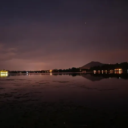 Houseboat Lily of Nageen
