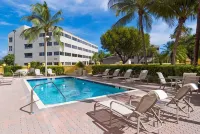 Holiday Inn Express & Suites Kendall East - Miami Hotels in Three Lakes