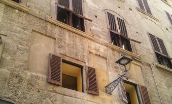 Maggio 54 in Florence