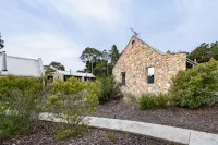 Freycinet Stone Studio 6
