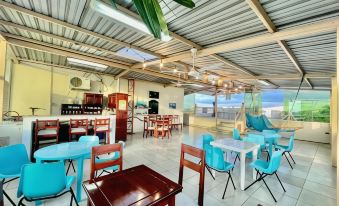 Reef Hostel Manta
