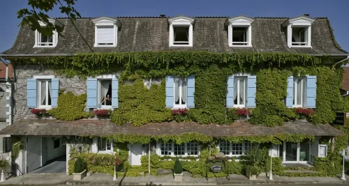 Logis Hôtel Hostellerie Saint-Jacques - Kylpylä