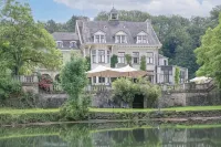 Les Sorbiers Hotels in Hastière