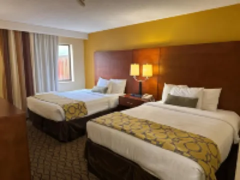 Baymont by Wyndham Mishawaka South Bend Area Hotels in Clay Township