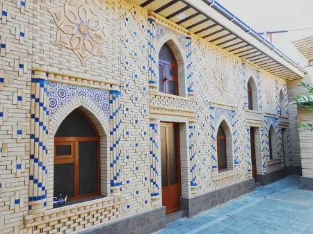 Colibri Traditional Guest House