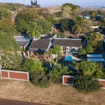 Ama Zulu Guesthouse & Safaris