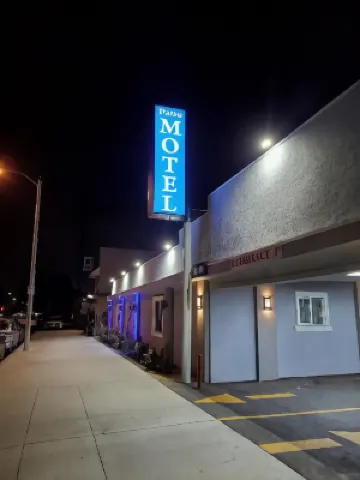 Patio Motel Hotels in Compton