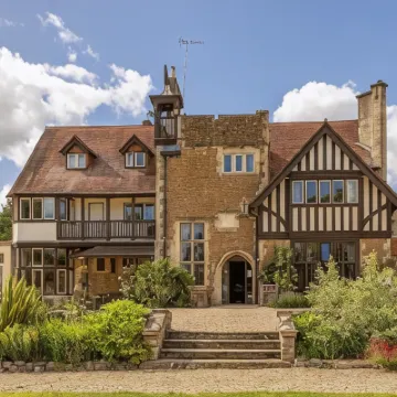 Farnham House Hotel Отели рядом с достопримечательностью «Замок Фарнем»