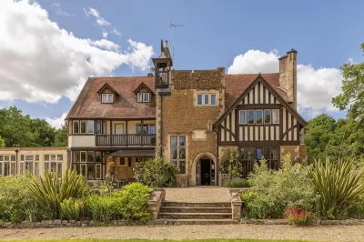 Farnham House Hotel Hotels near University for the Creative Arts